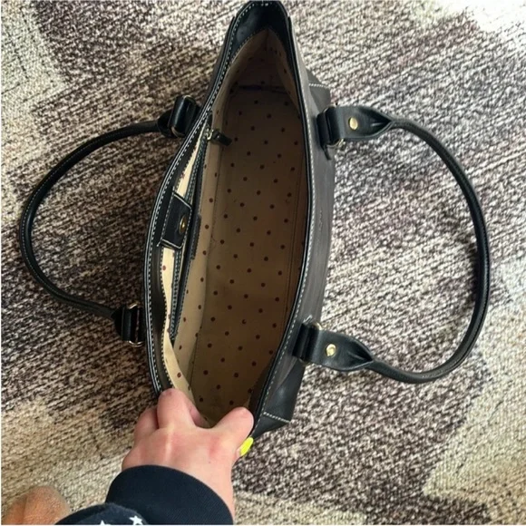 Kate Spade Black Shoulder Bag with Polished Leather - Picture 4 of 4